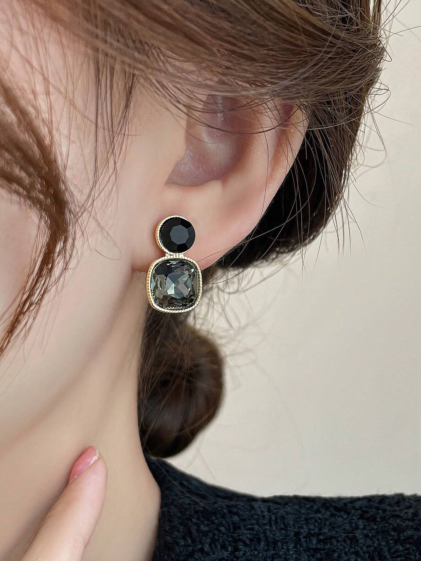 Andkiss 1Pair Square Shaped Cubic Zirconia Stud Earrings