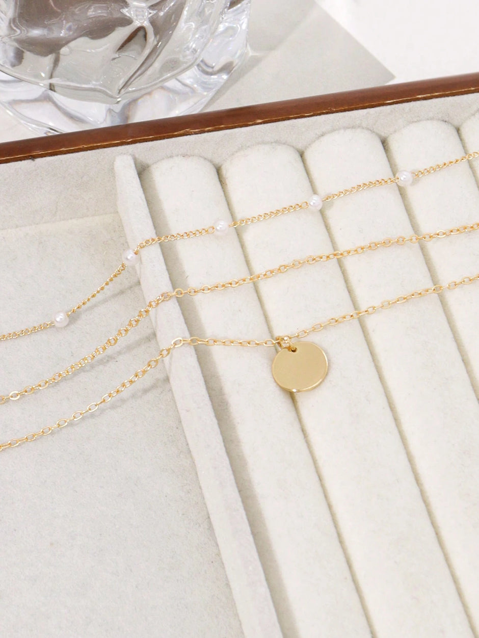 2Pcs Multi-Layer Faux Pearl round Disc Necklace (Random Pearl Quantity, Not Fixed)