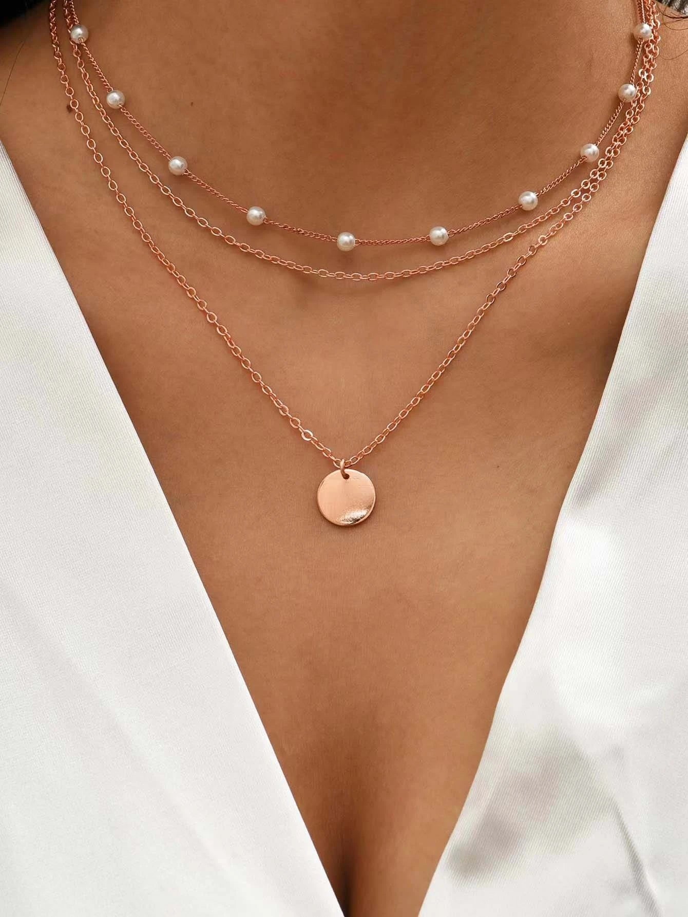 2Pcs Multi-Layer Faux Pearl round Disc Necklace (Random Pearl Quantity, Not Fixed)
