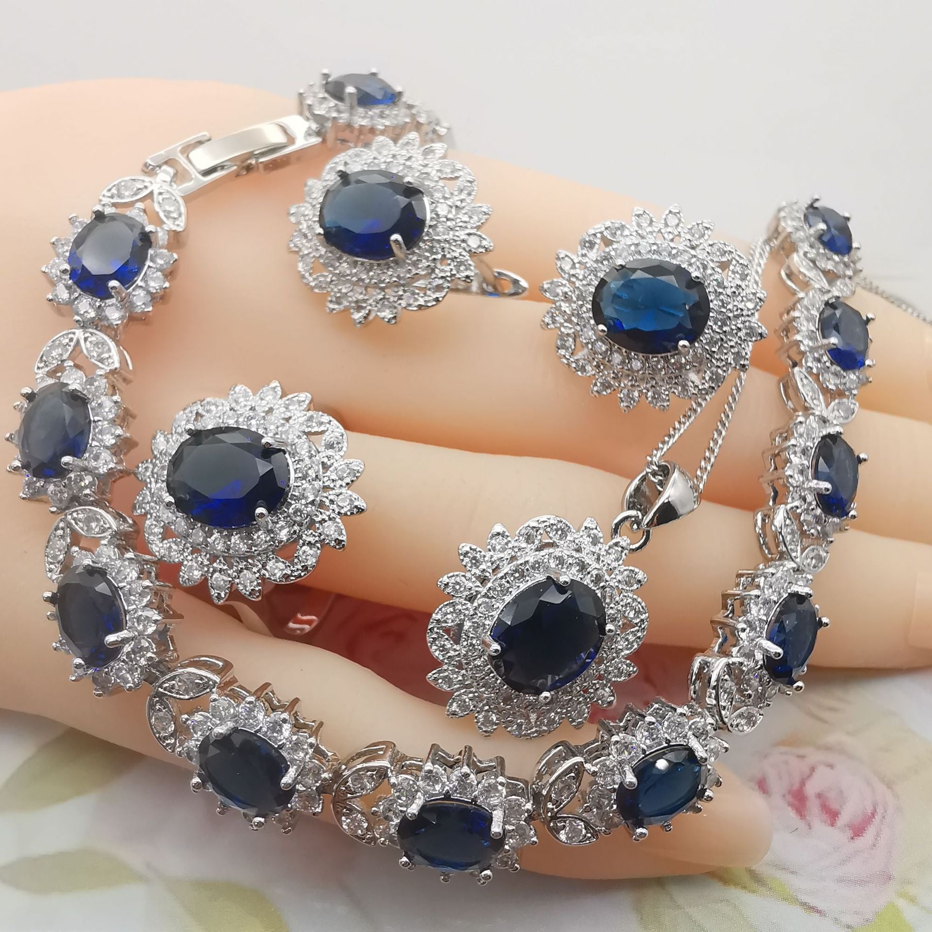 Four-Piece Jewelry Set Luxurious Temperament Garnet Red
