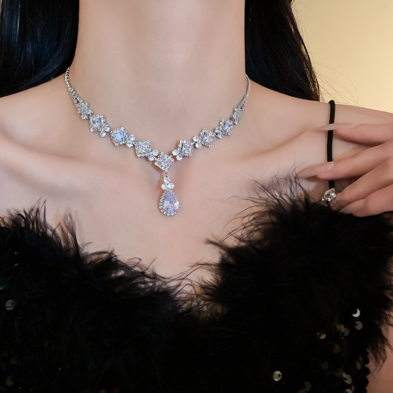 Zircon Diamond Teardrop Jewelry Set