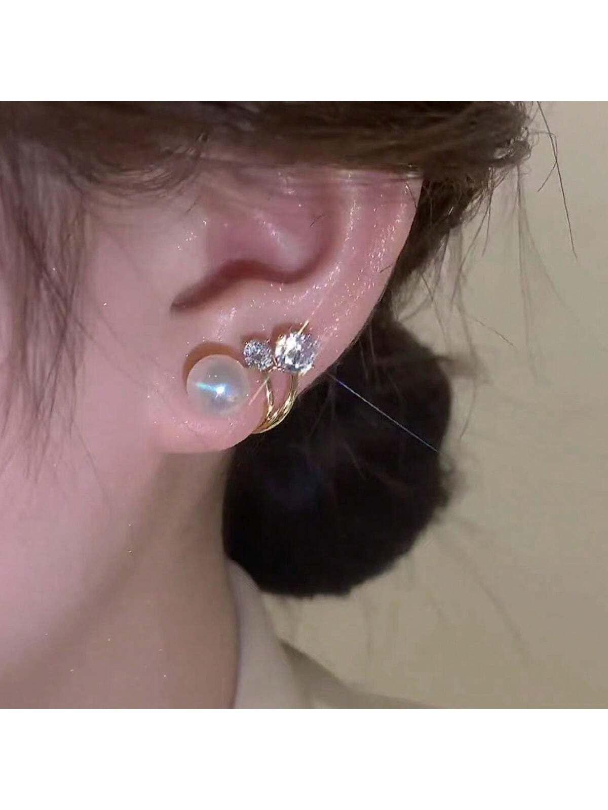 1Pair Fashionable European & American Style Faux Pearl Earrings with Rhinestone Detail & Unique Back Design, Elegant Ear Jewelry for Women'S Daily Wear