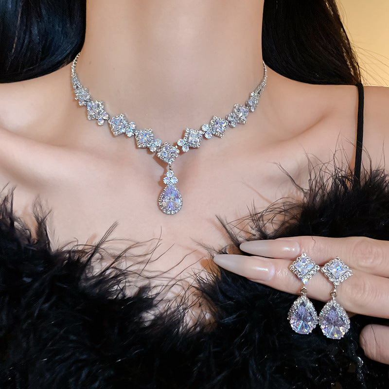 Zircon Diamond Teardrop Jewelry Set