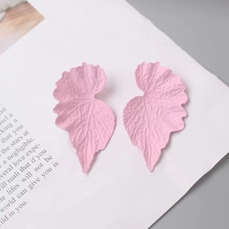 Colorful Metal Dangle Earrings for Women Personality Fashion Drop Earrings Flower Heart Pendants Earrings Pendientes Mujer