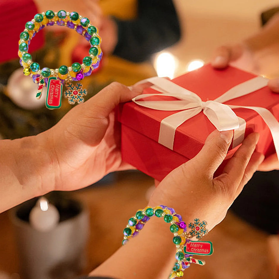 Jilgteok Christmas Bracelet T Santa Claus Snowflake Christmas Tree Beaded Stretch Bracelet Multicolor Jingle Bell Reindeer Charm Bracelets for Women Girls Kids Xmas Holiday Costume Jewelry(3Pcs)