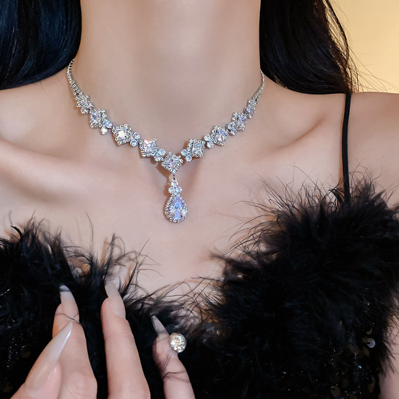 Zircon Diamond Teardrop Jewelry Set